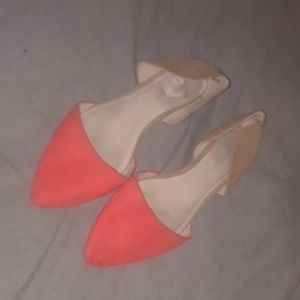 Coral and nude flats